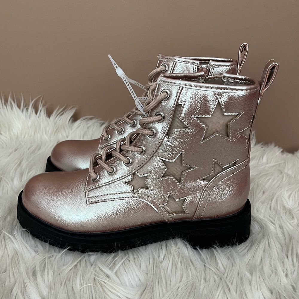 {Steve Madden} J-Iconic Star Combat Boots in Metallic Rose Gold - Girls 2